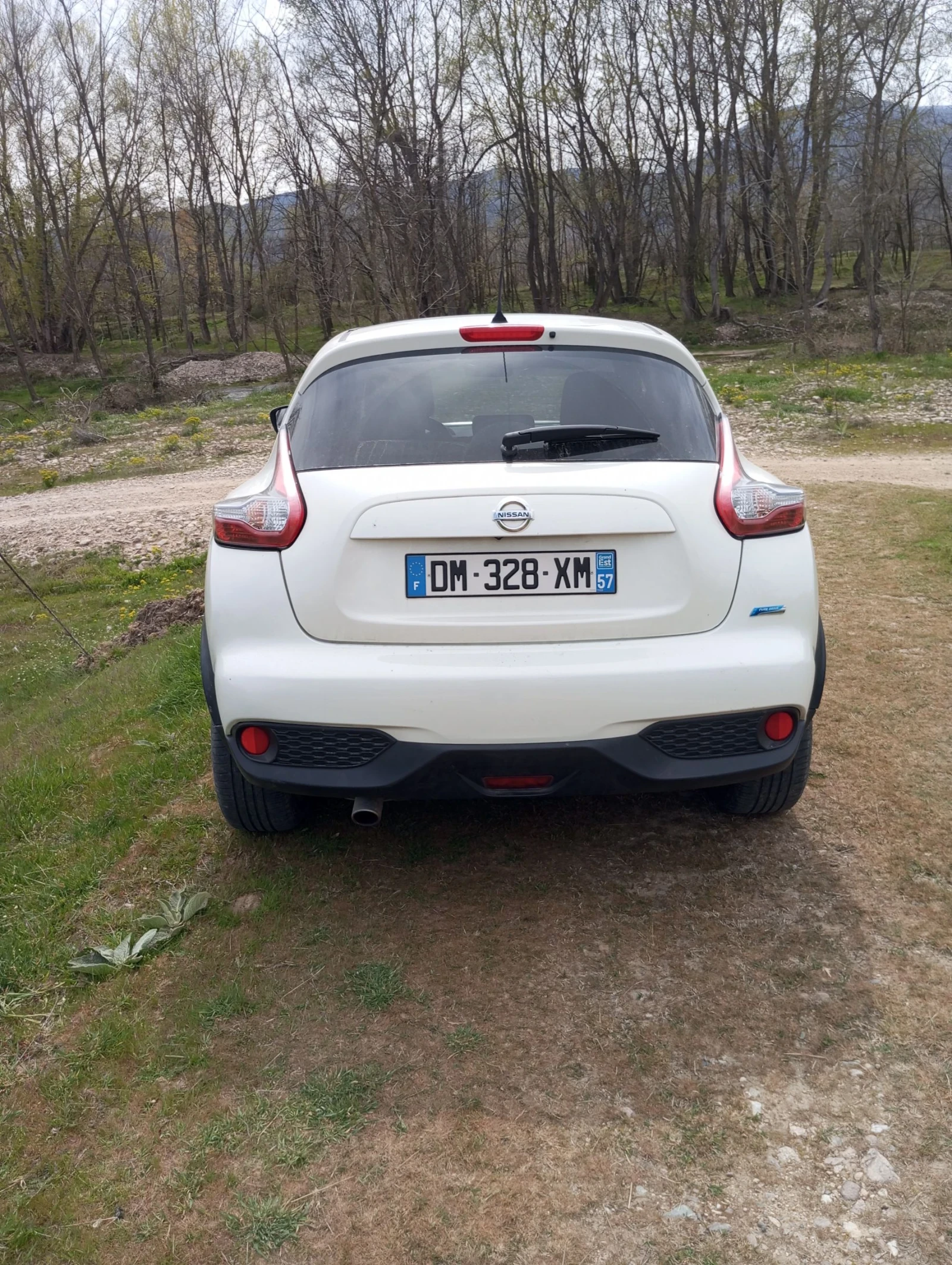 Nissan Juke, снимка 3 - Автомобили и джипове - 54681536