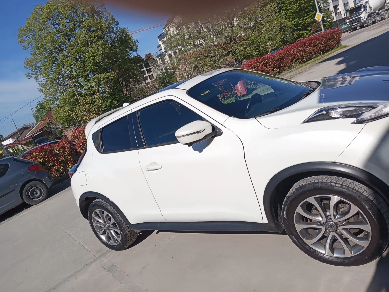 Nissan Juke, снимка 14 - Автомобили и джипове - 54681536