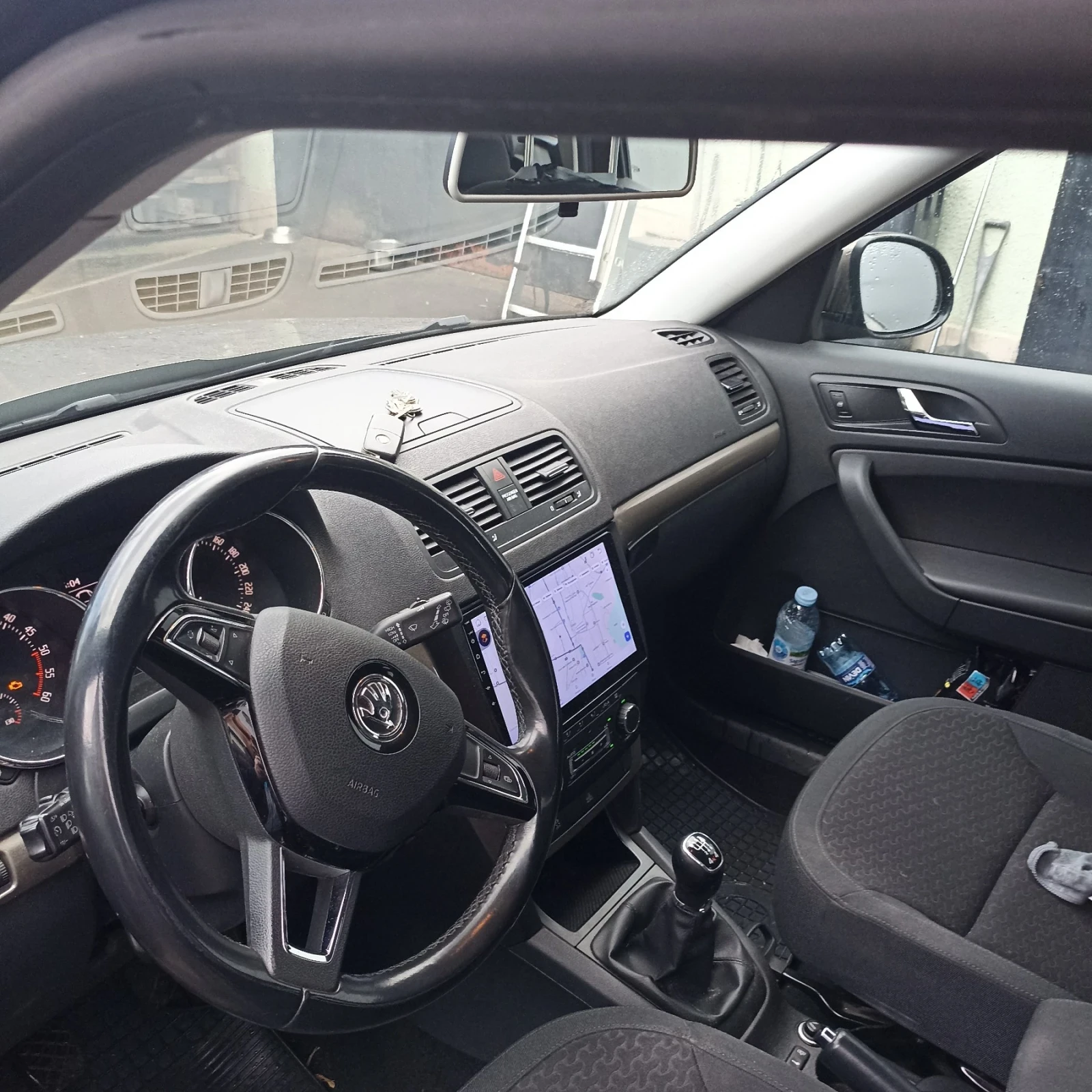 Skoda Yeti, снимка 6 - Автомобили и джипове - 54990755