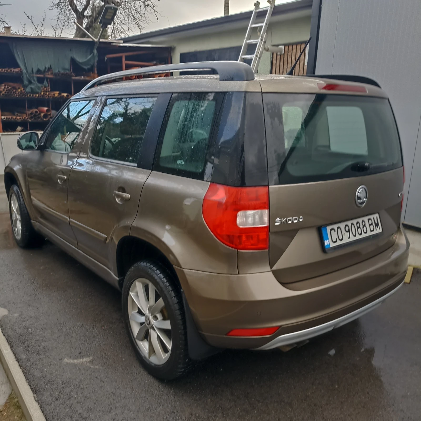 Skoda Yeti, снимка 3 - Автомобили и джипове - 54990755