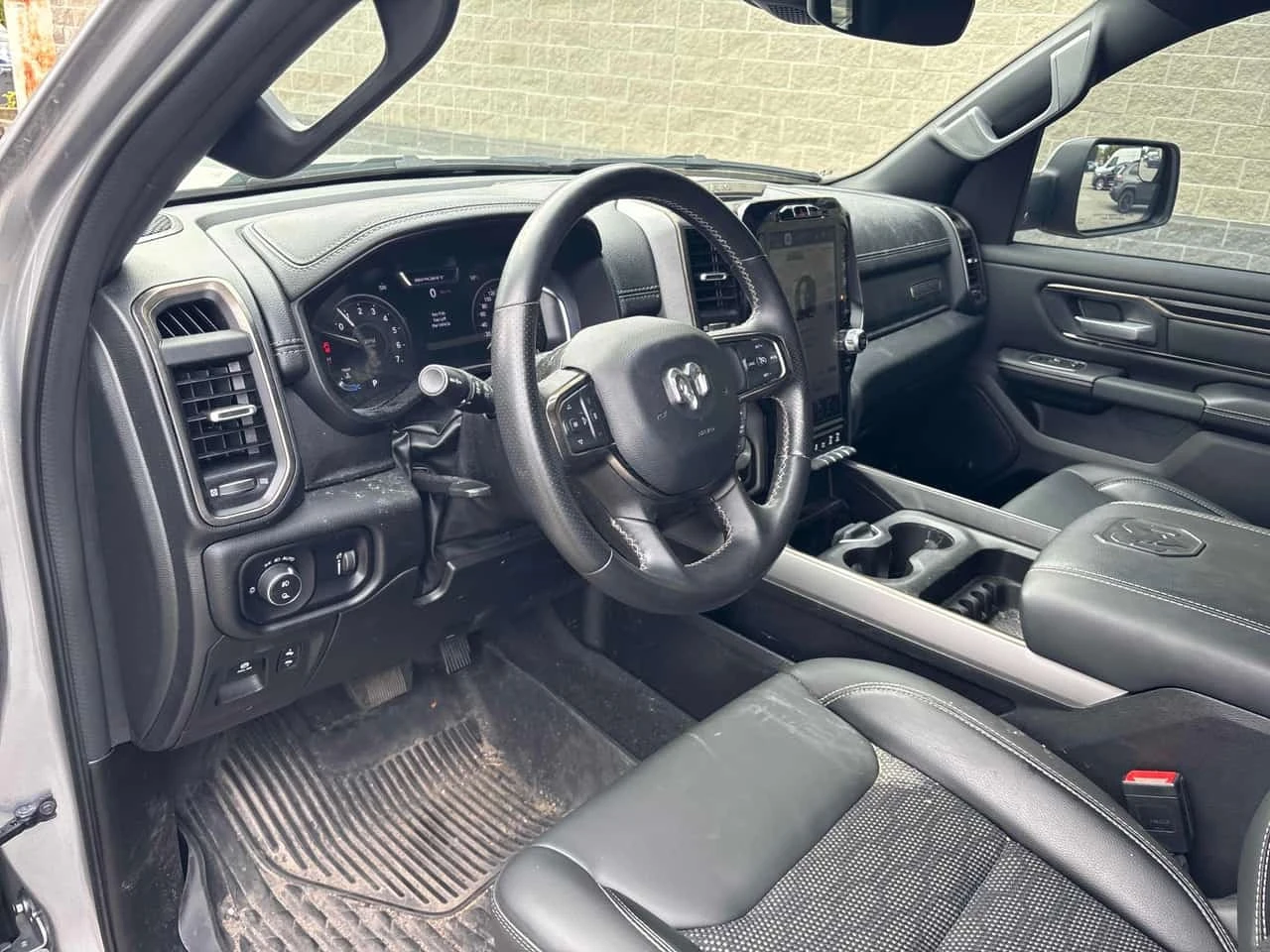 Dodge RAM 1500 * Sport * CARFAX * БЕЗ ПЪРВОНАЧАЛНА ВНОСКА, снимка 5 - Автомобили и джипове - 56244055