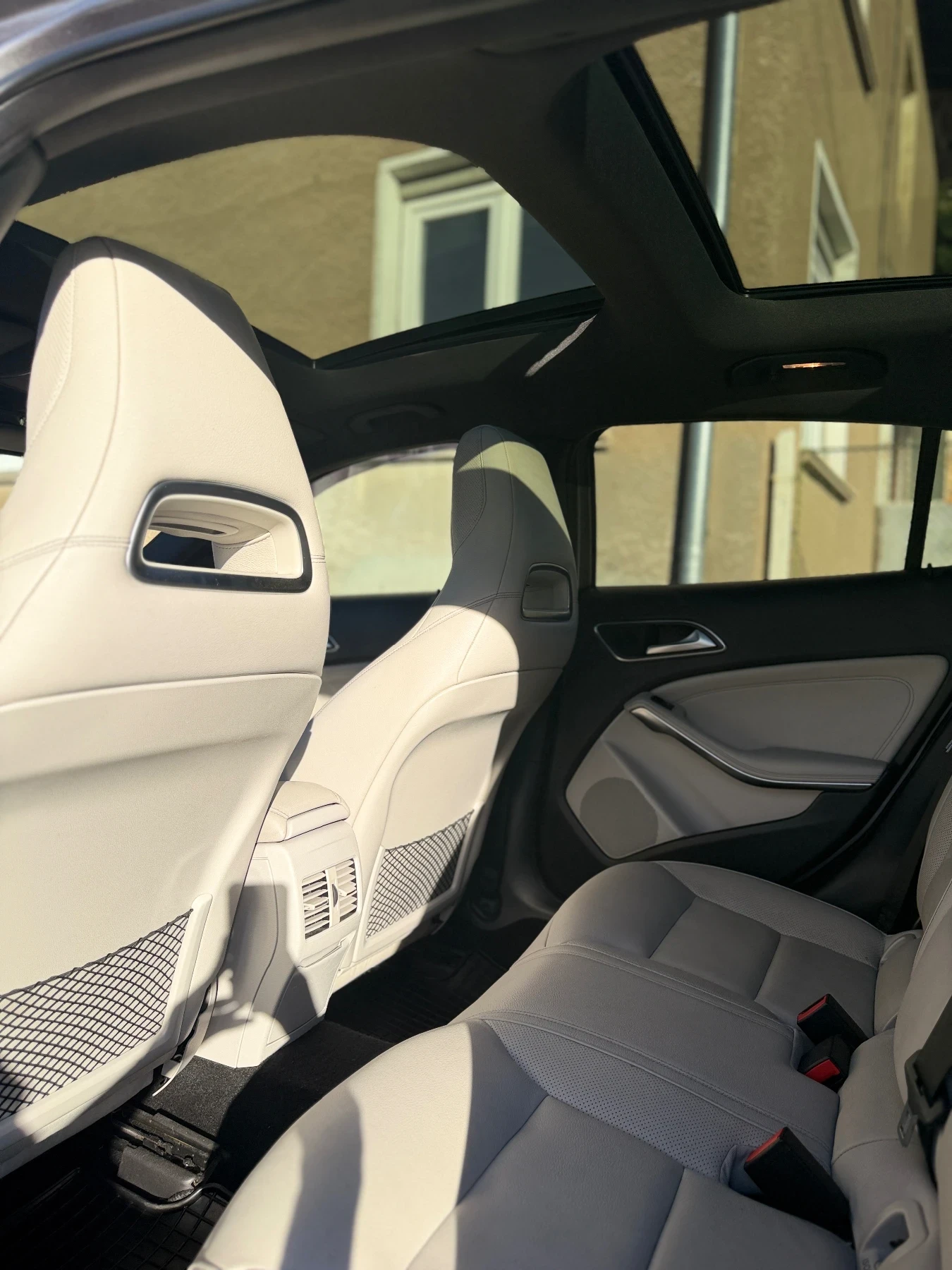 Mercedes-Benz GLA 220 CDI 4MATIC, снимка 6 - Автомобили и джипове - 56339485
