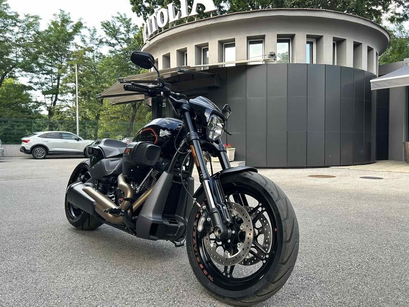 Harley-Davidson Custom FXDR 114 - изображение 1