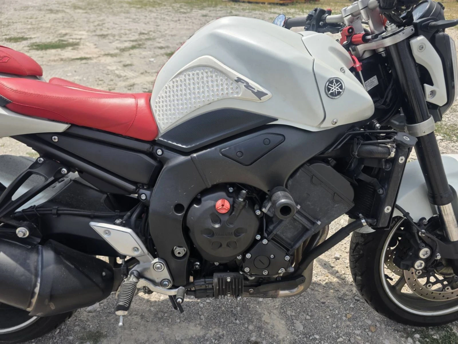 Yamaha FZ1, снимка 11 - Мотоциклети и мототехника - 55343660
