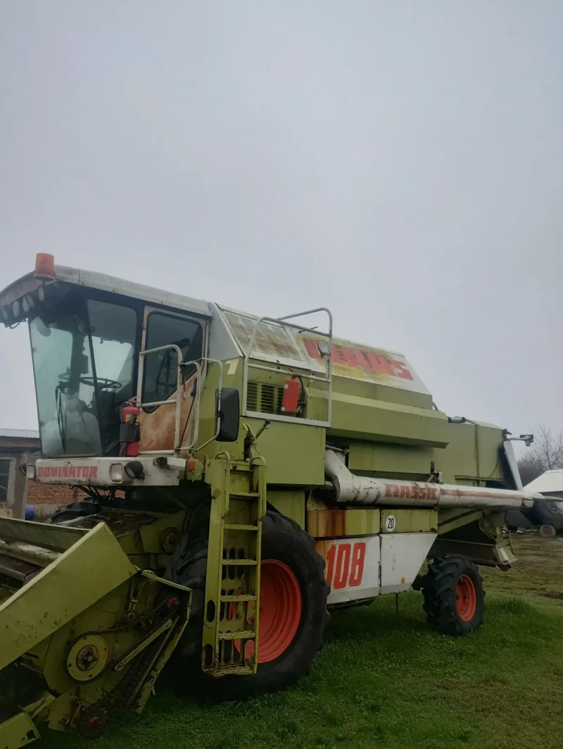 Комбайн Claas Claas Dominator 108, снимка 2 - Селскостопанска техника - 53534911