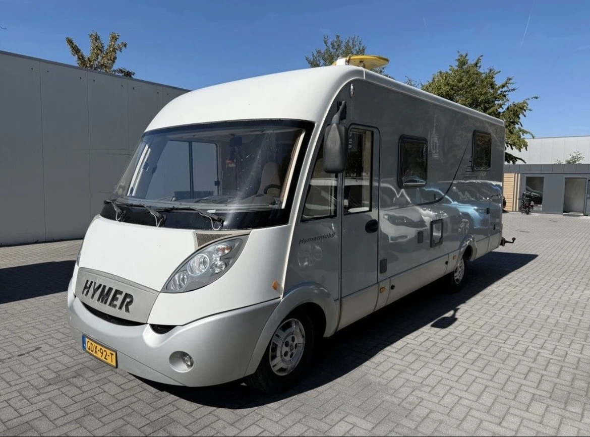 Кемпер HYMER / ERIBA B698CL 67000km!, снимка 6 - Каравани и кемпери - 55885473