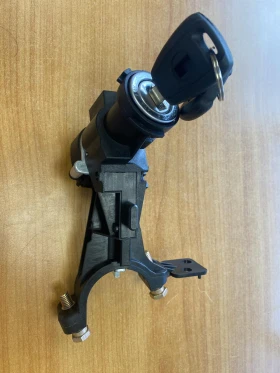 Контактен ключ Citroen Nemo/Fiat DobloIII/Fiorino/Linea/Peugeot Bipper 2008- Оригинален номер -51799, снимка 4