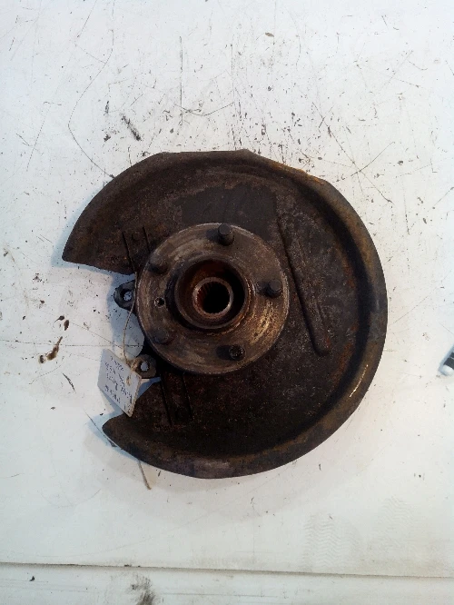 Задна лява главина за Рейндж Ровър 4.6 бензин