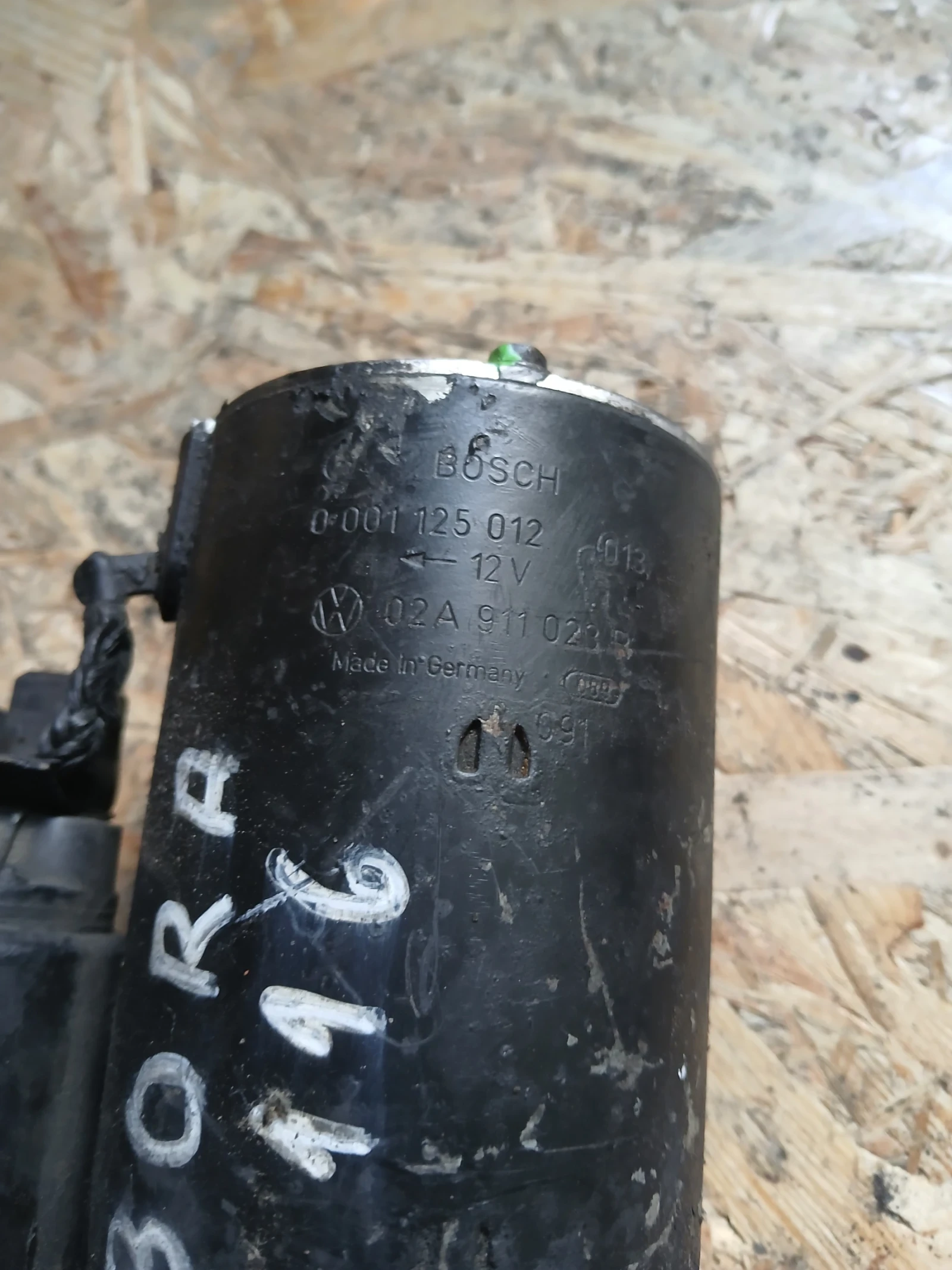 0 001 125 012 стартер Vw Bora  02A 911 023 R, снимка 2 - Части - 56067595