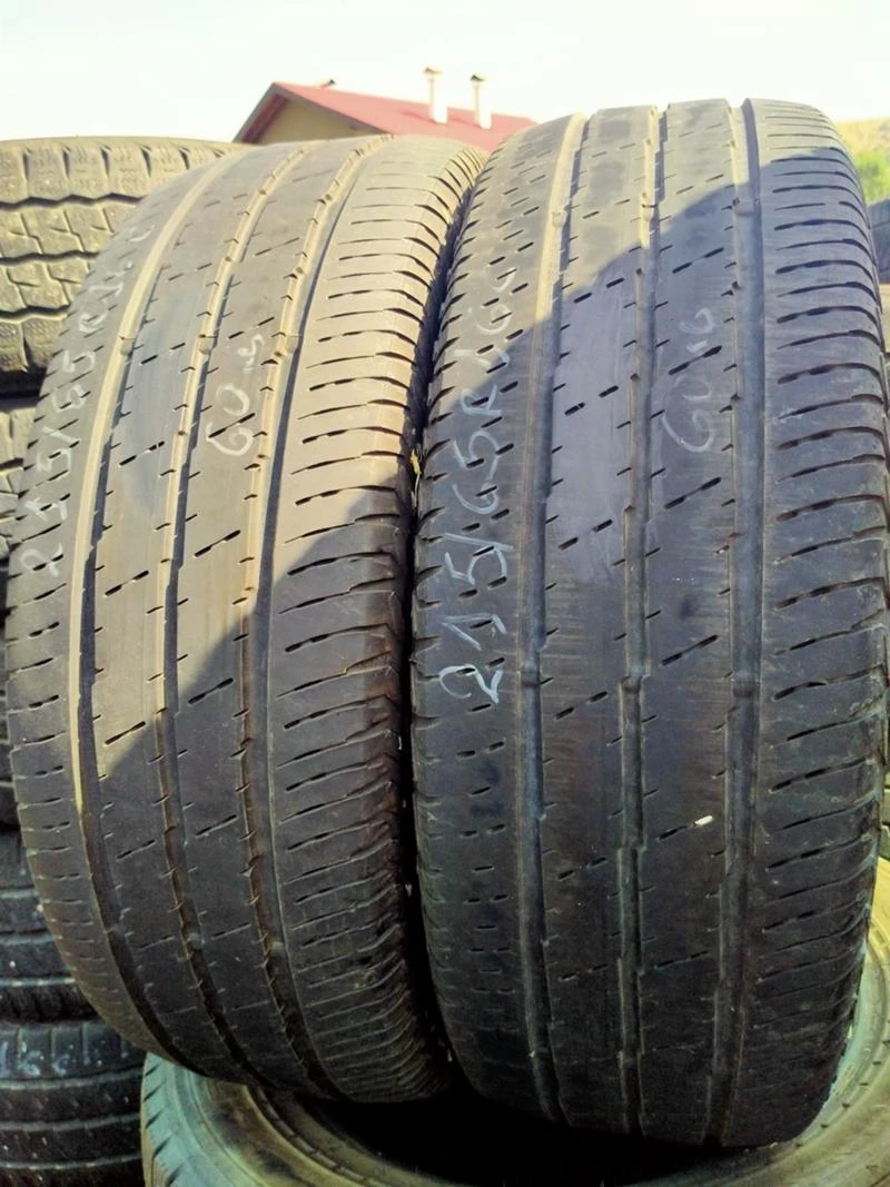 Гуми Летни 215/65R16, снимка 1 - Гуми и джанти - 33674704