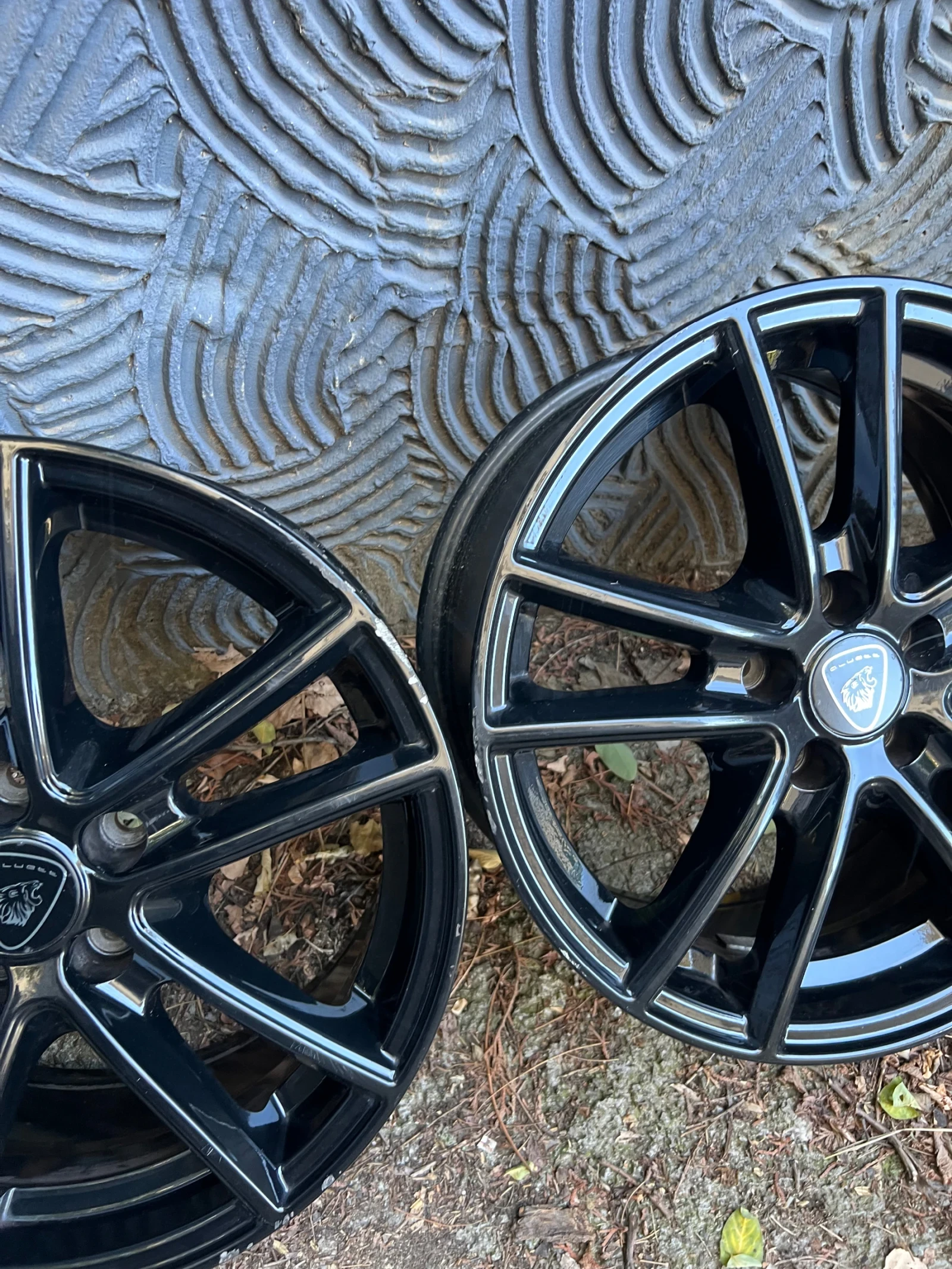 ������ | Mobile.bg � ����������� 4