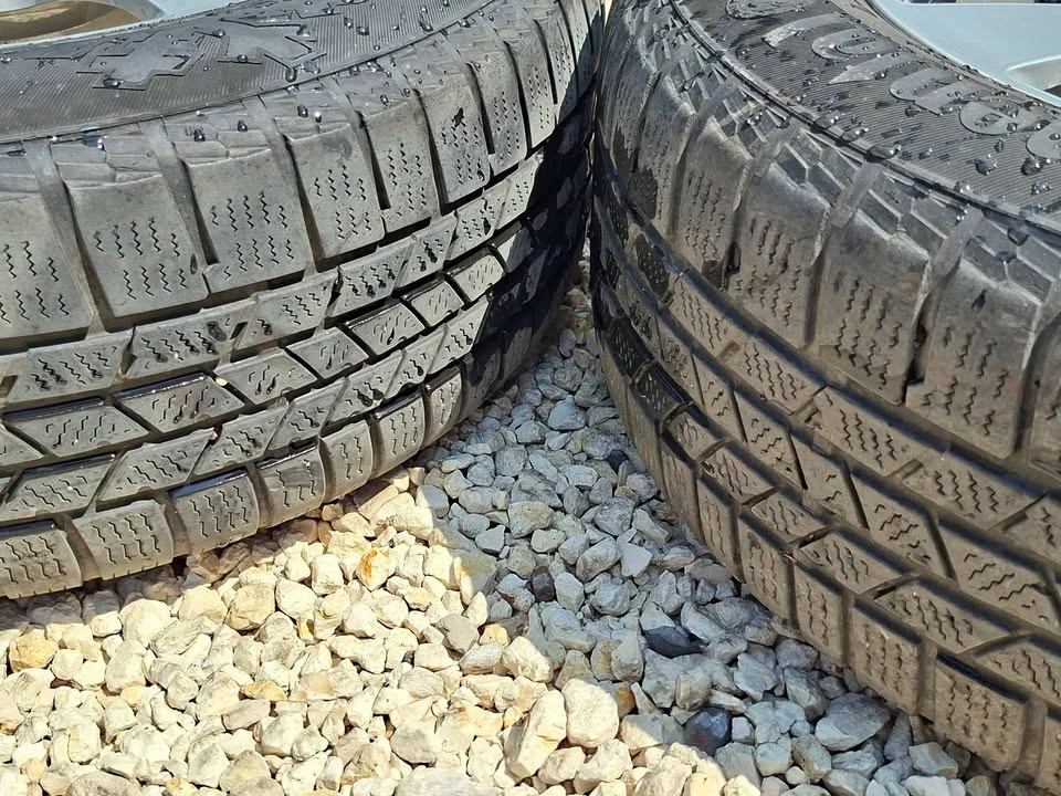 ���� � ������ 235/60R17 | Mobile.bg � ����������� 2