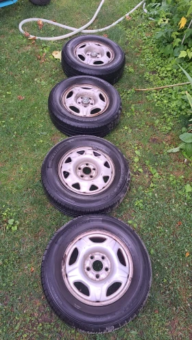 ���� � ������ 205/70R15 �� Honda Cr-v | Mobile.bg � ����� ������ 4