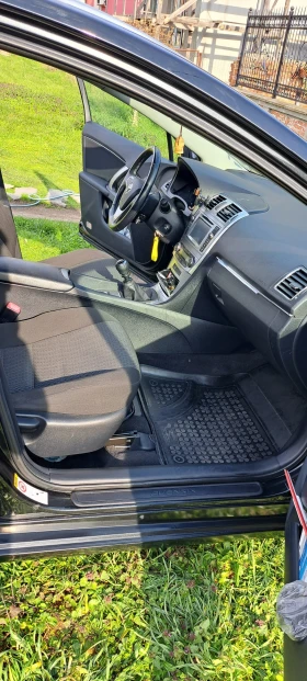 Toyota Avensis 1.8 VVT-i, снимка 10