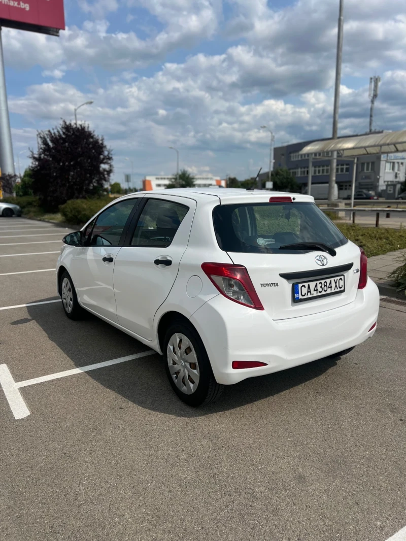 Toyota Yaris 1.33VVTi, снимка 4 - Автомобили и джипове - 47196186