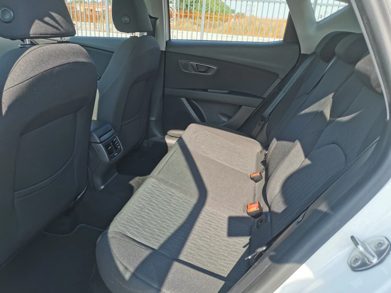 Seat Leon 1.4 TGI, снимка 15 - Автомобили и джипове - 51135454