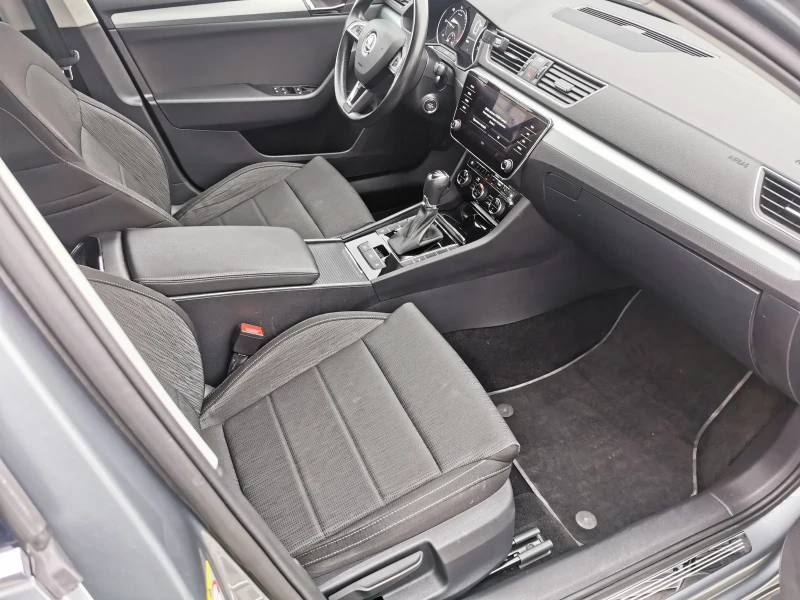 Skoda Superb, снимка 14 - Автомобили и джипове - 51654932