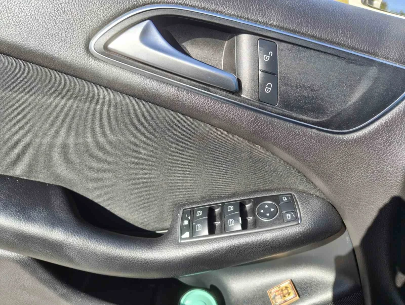 Mercedes-Benz B 180, снимка 5 - Автомобили и джипове - 52165199