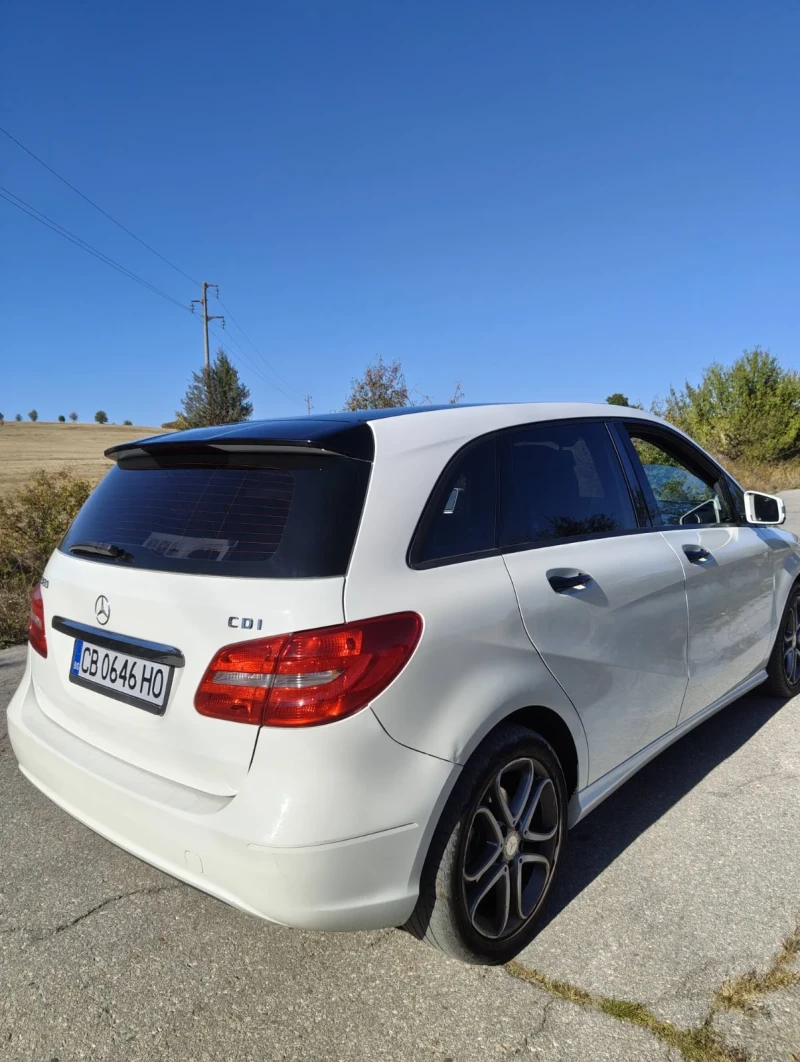 Mercedes-Benz B 180, снимка 14 - Автомобили и джипове - 52165199