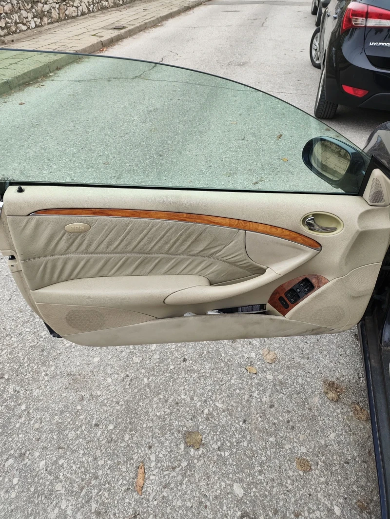 Mercedes-Benz CLK 240, снимка 8 - Автомобили и джипове - 52185203
