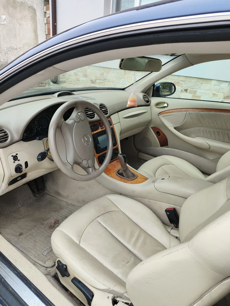 Mercedes-Benz CLK 240, снимка 4 - Автомобили и джипове - 52185203