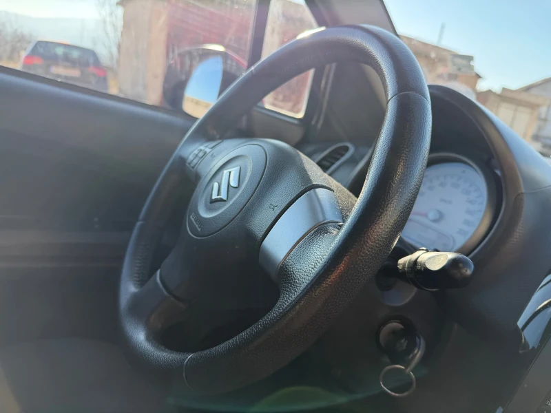 Suzuki Splash 1.0i-Първи собственик НОВА-80000км., снимка 3 - Автомобили и джипове - 52559297