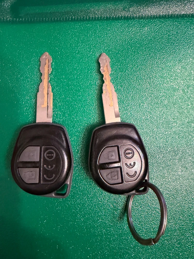 Suzuki Splash 1.0i-Първи собственик НОВА-80000км., снимка 16 - Автомобили и джипове - 52559297