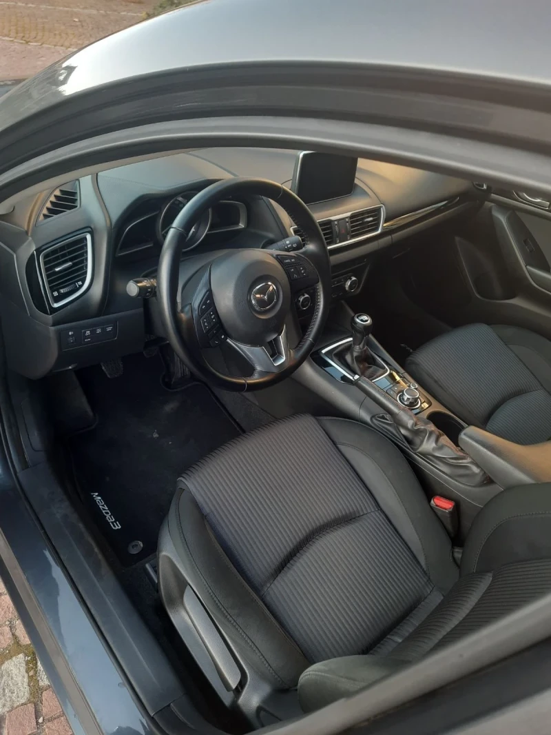 Mazda 3 2.2 D, снимка 7 - Автомобили и джипове - 52816336