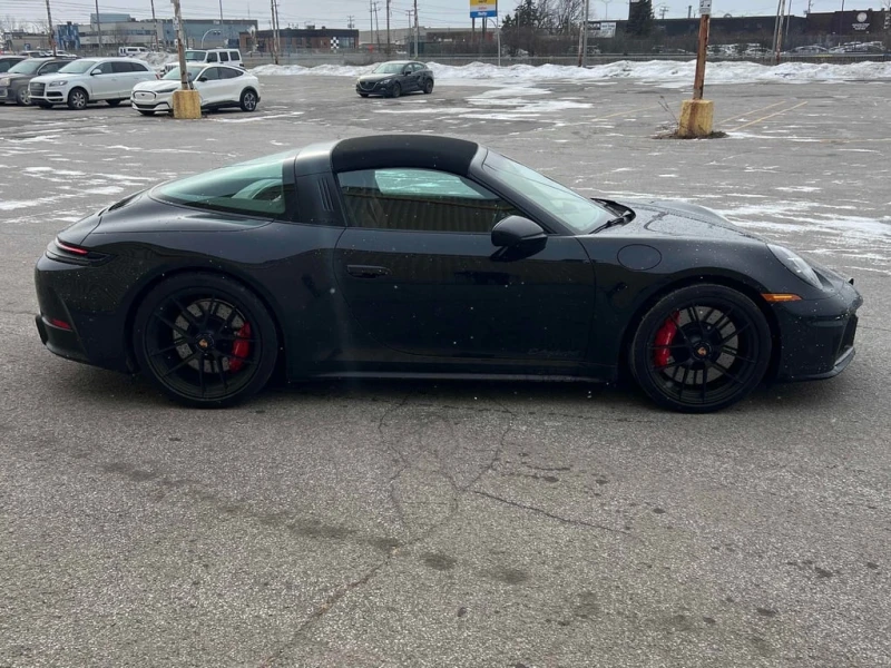 Porsche 911 * Targa 4 GTS * CARFAX * БЕЗ ПЪРВОНАЧАЛНА ВНОСКА, снимка 3 - Автомобили и джипове - 52891086
