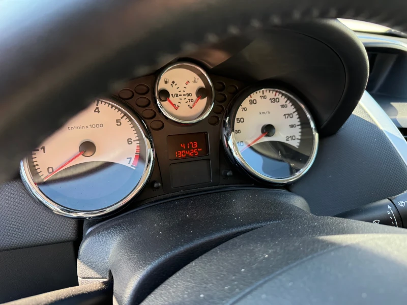 Peugeot 207 1.6i* * БЕНЗИН* * , снимка 5 - Автомобили и джипове - 53079019