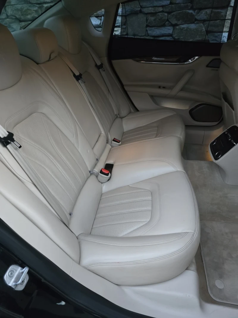 Maserati Quattroporte 3.0 V6 4x4 Bi-Turbo, снимка 3 - Автомобили и джипове - 53102821