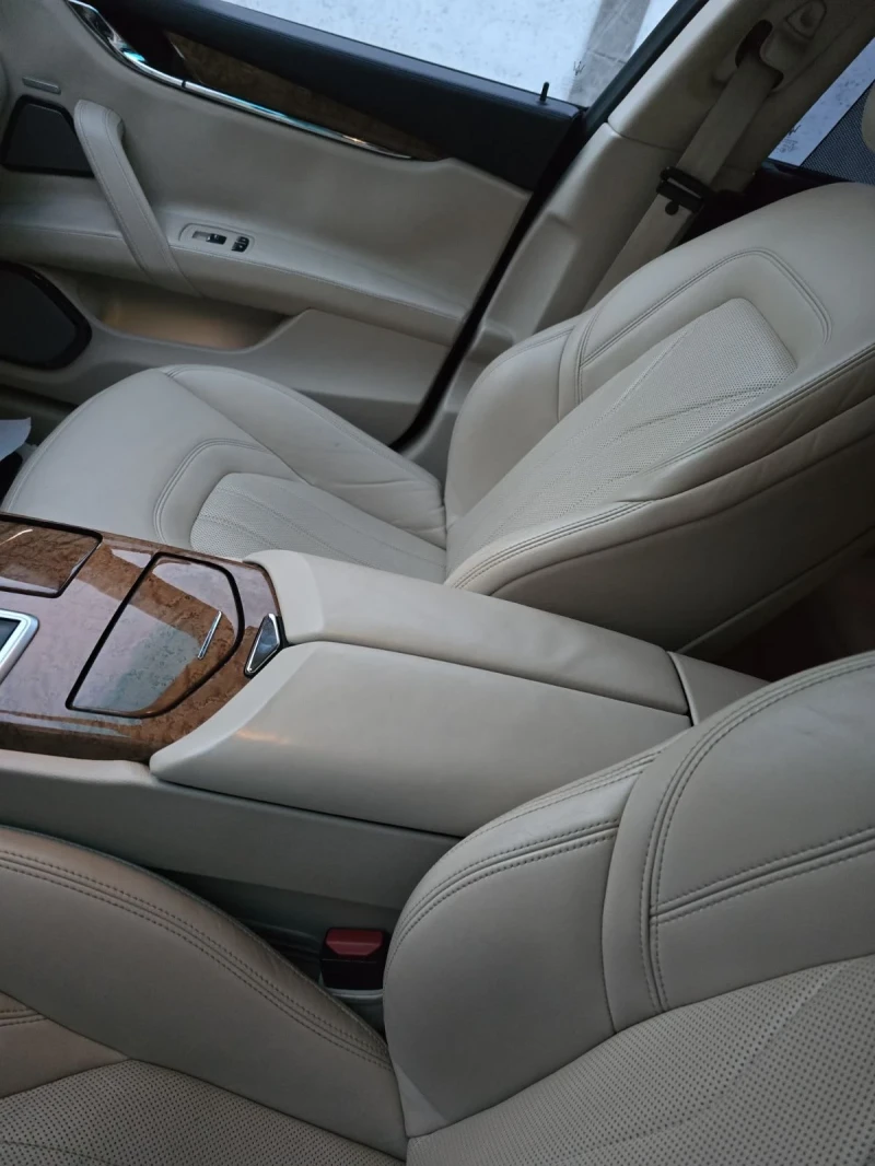 Maserati Quattroporte 3.0 V6 4x4 Bi-Turbo, снимка 4 - Автомобили и джипове - 53102821