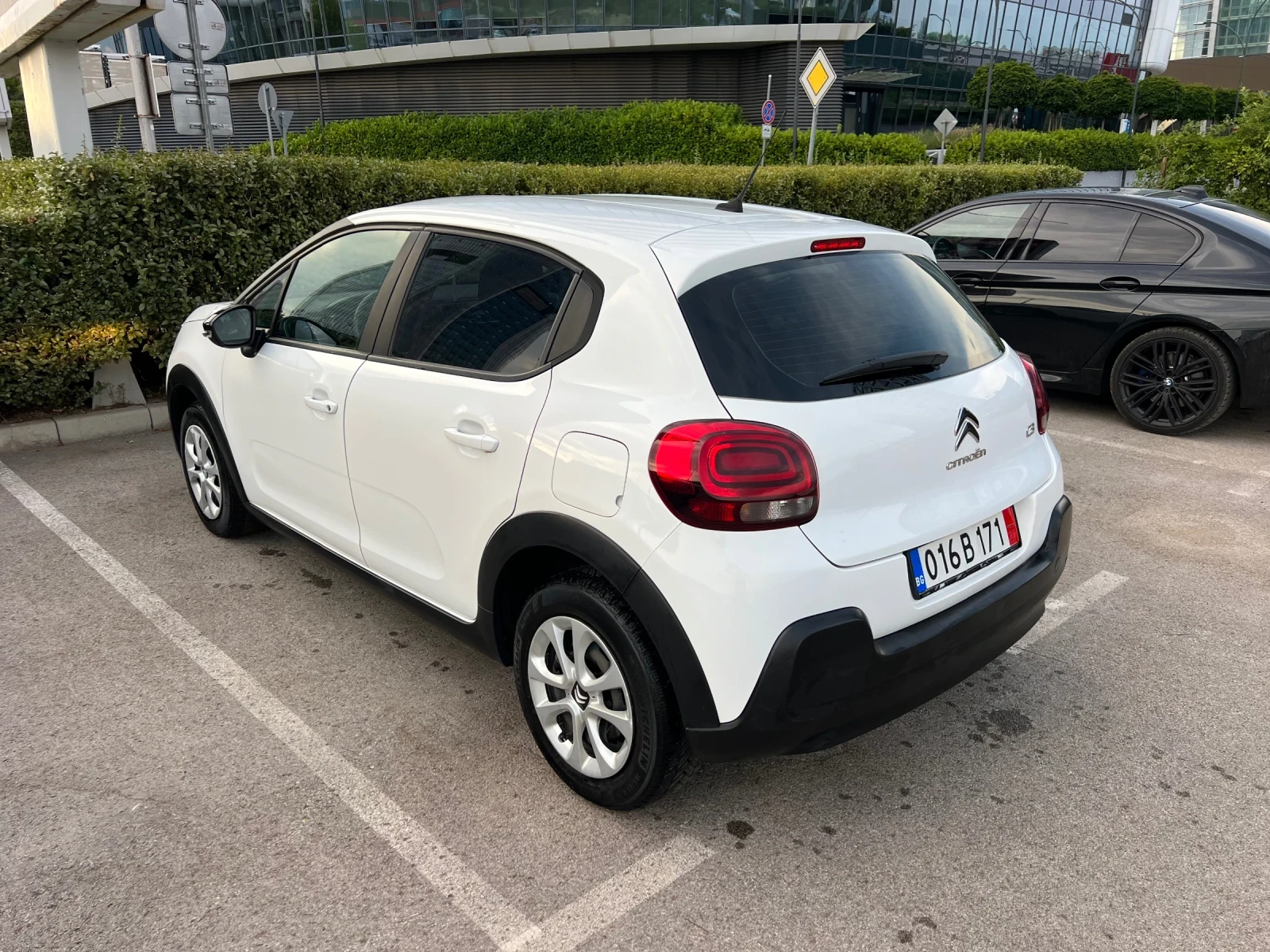Citroen C3 1.2i* НОВ - изображение 6