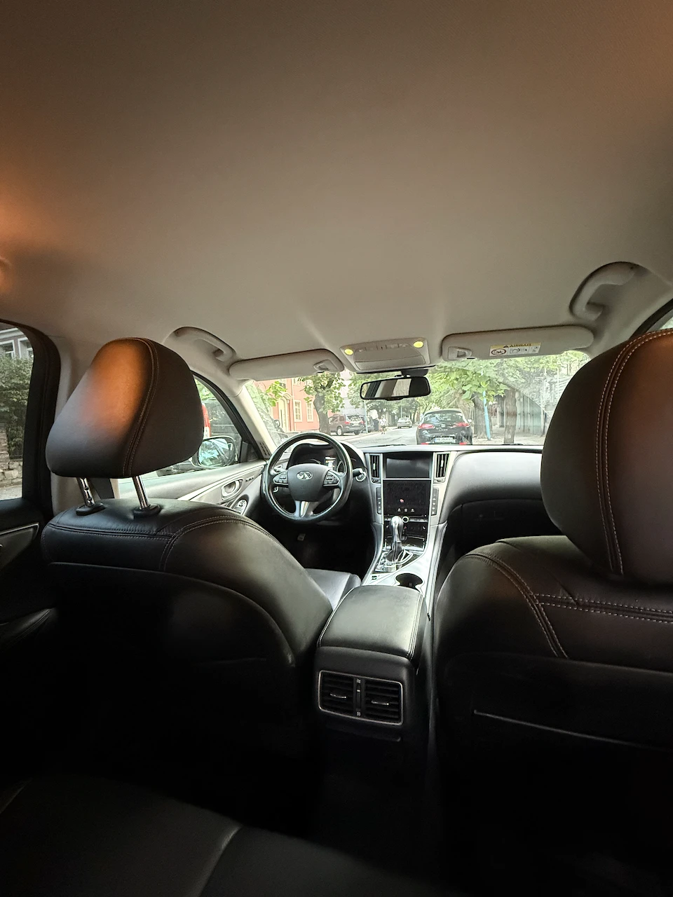 Infiniti Q50 2.2d Premium - 99, 000 км - изображение 9