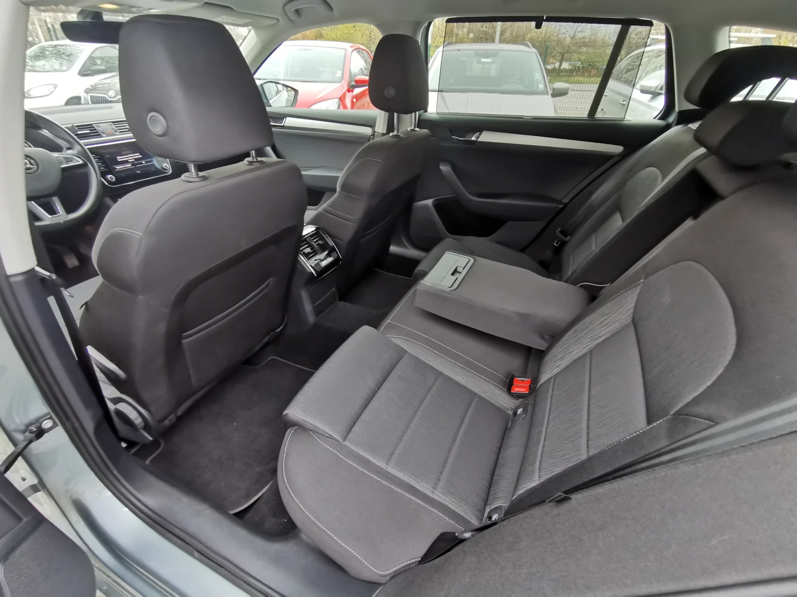 Skoda Superb  - изображение 10