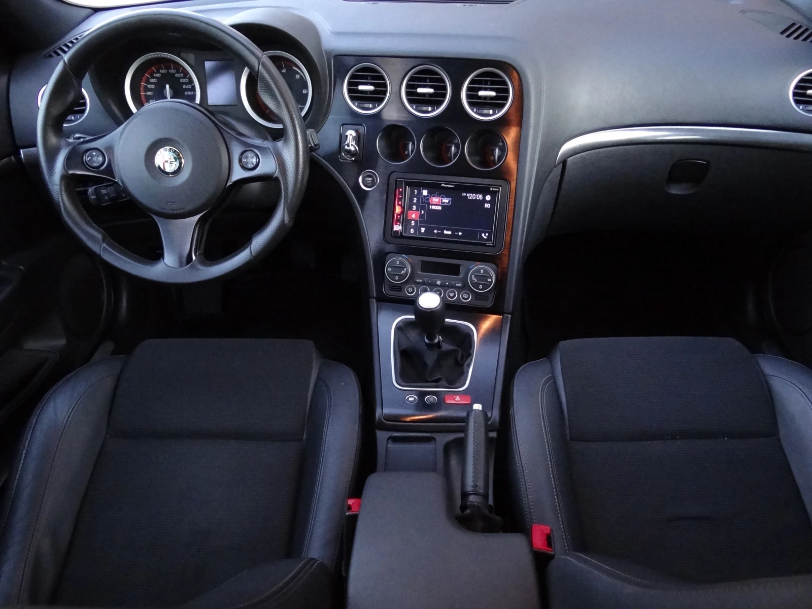 Alfa Romeo 159 sportwagon 2.0 JTDm - 136k.c. / Distinctive / Koja /Euro-5A/  - изображение 9