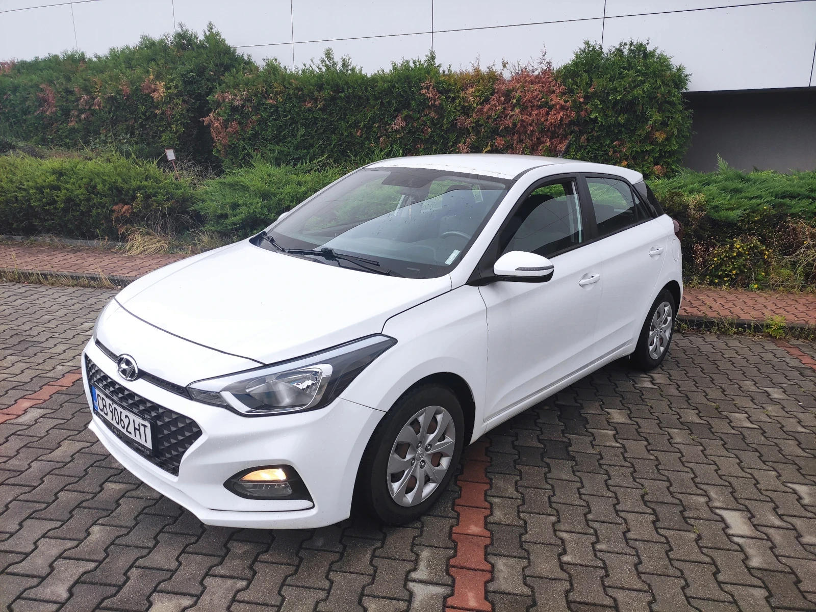 Hyundai I20 1.2/ 4 цил. Фейслифт от България Евро 6 - изображение 3