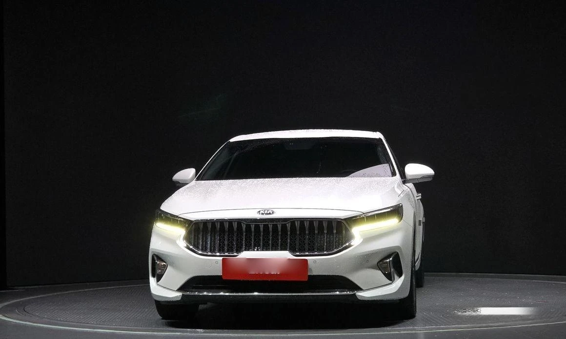 Kia K7 3.0 LPI Trendy - изображение 3