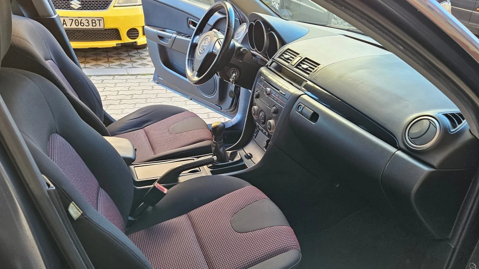 Mazda 3  - изображение 8