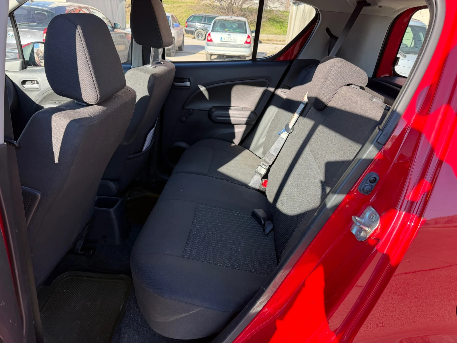 Suzuki Splash 1.0i-Първи собственик НОВА-80000км. - изображение 7