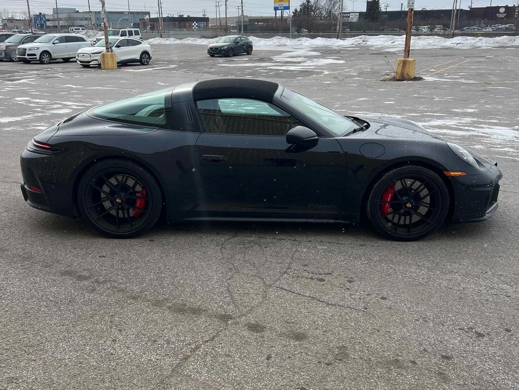 Porsche 911 * Targa 4 GTS * CARFAX * БЕЗ ПЪРВОНАЧАЛНА ВНОСКА - изображение 3