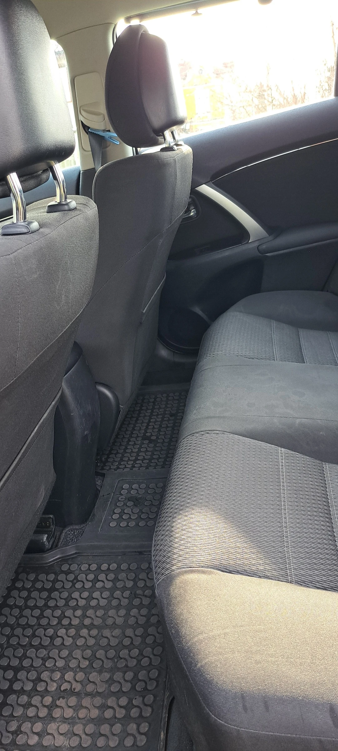 Toyota Avensis 1.8 VVT-i, снимка 11 - Автомобили и джипове - 53738204