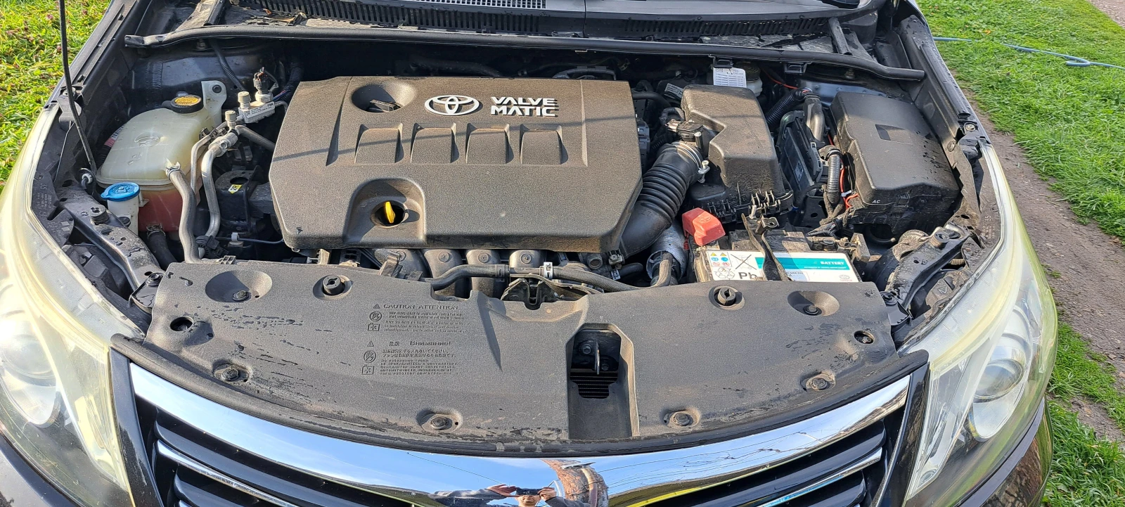 Toyota Avensis 1.8 VVT-i, снимка 13 - Автомобили и джипове - 53738204