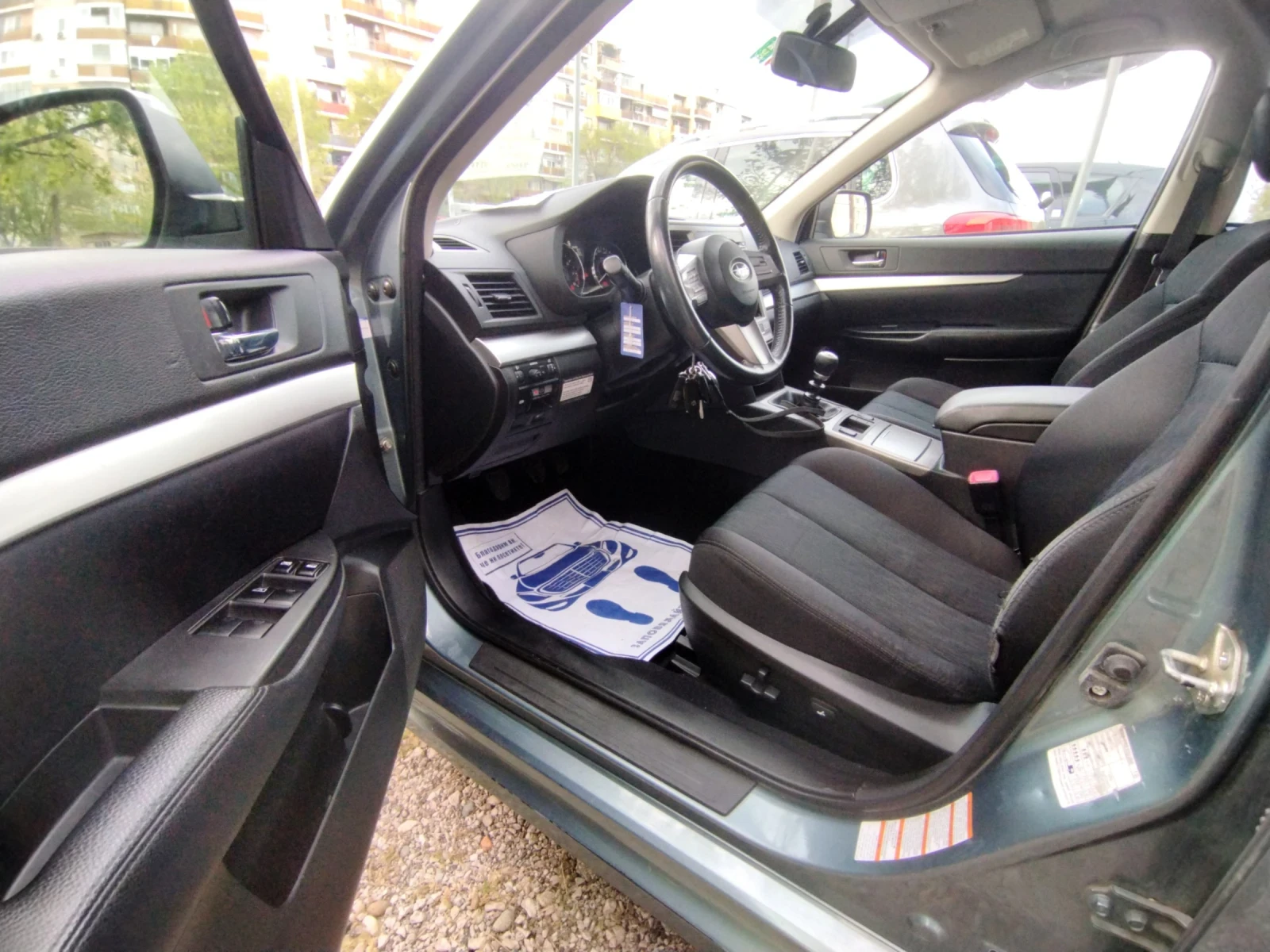 Subaru Legacy 2.0i/AWD/swiss, снимка 9 - Автомобили и джипове - 54184897