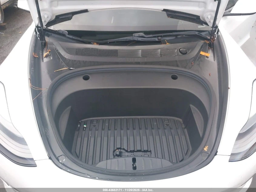 Tesla Model 3 Standard Range Plus RWD * CARFAX*  | Mobile.bg � ����������� 10