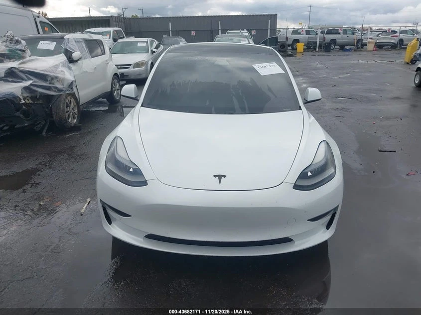 Tesla Model 3 Standard Range Plus RWD * CARFAX*  | Mobile.bg � ����������� 12