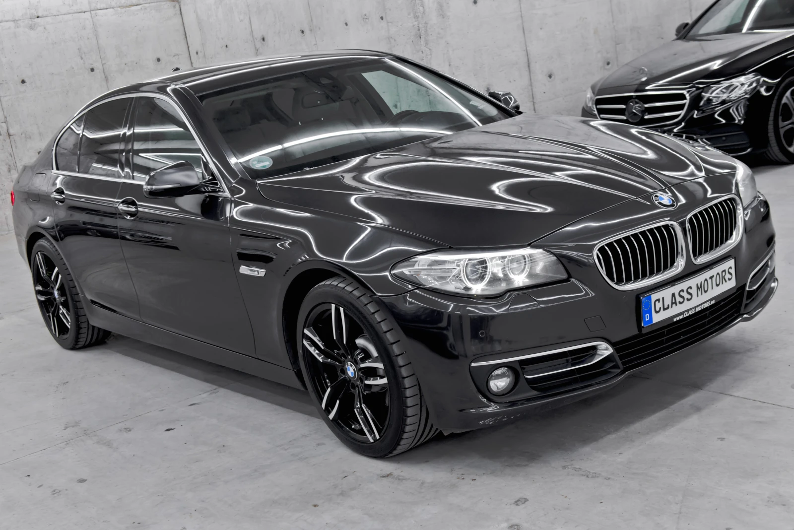 BMW 530 D* Facelift* LuxuryLine* , снимка 3 - Автомобили и джипове - 54658110