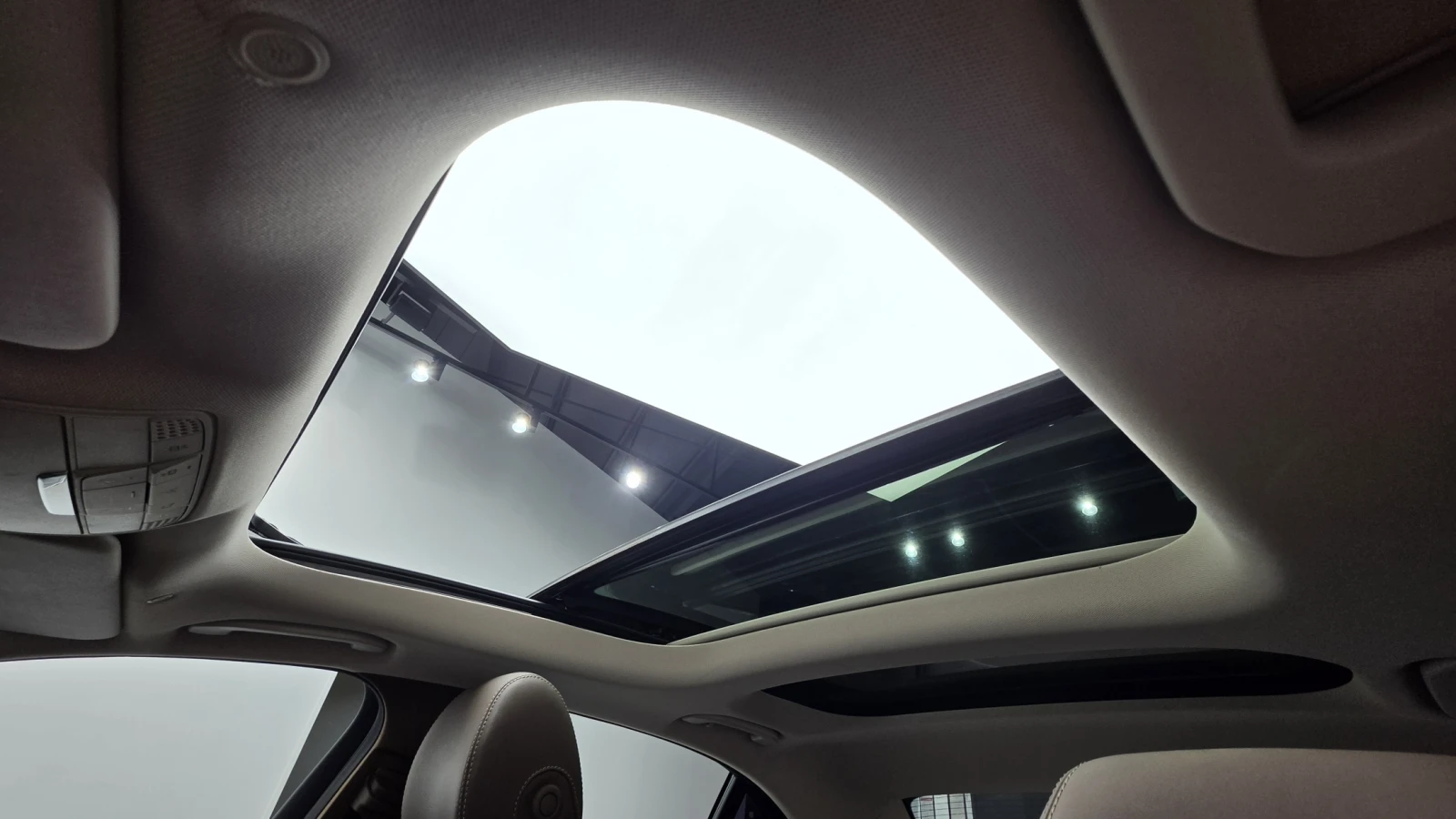 Mercedes-Benz E 400 360view* Pano* Burmester* Обдухване* Подгрев* HUD*, снимка 11 - Автомобили и джипове - 55811104