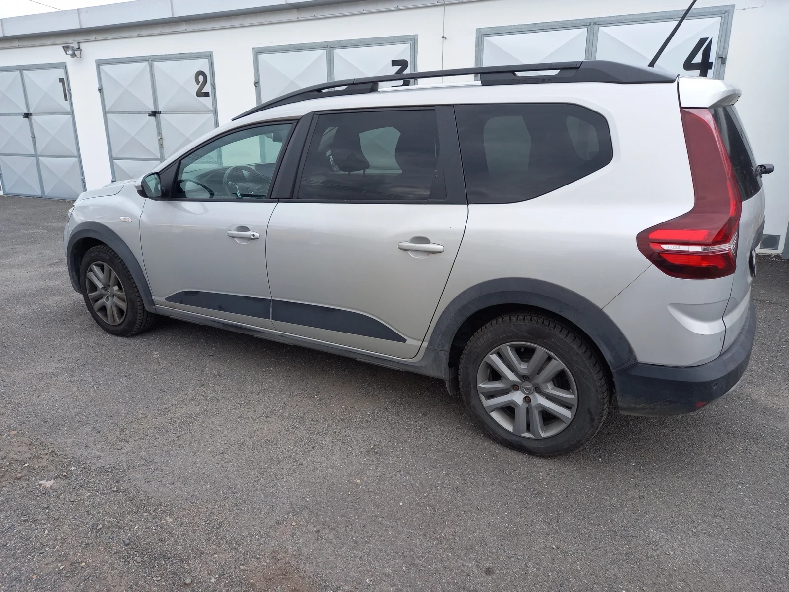 Dacia Jogger 1.0 LPG, снимка 4 - Автомобили и джипове - 54746065