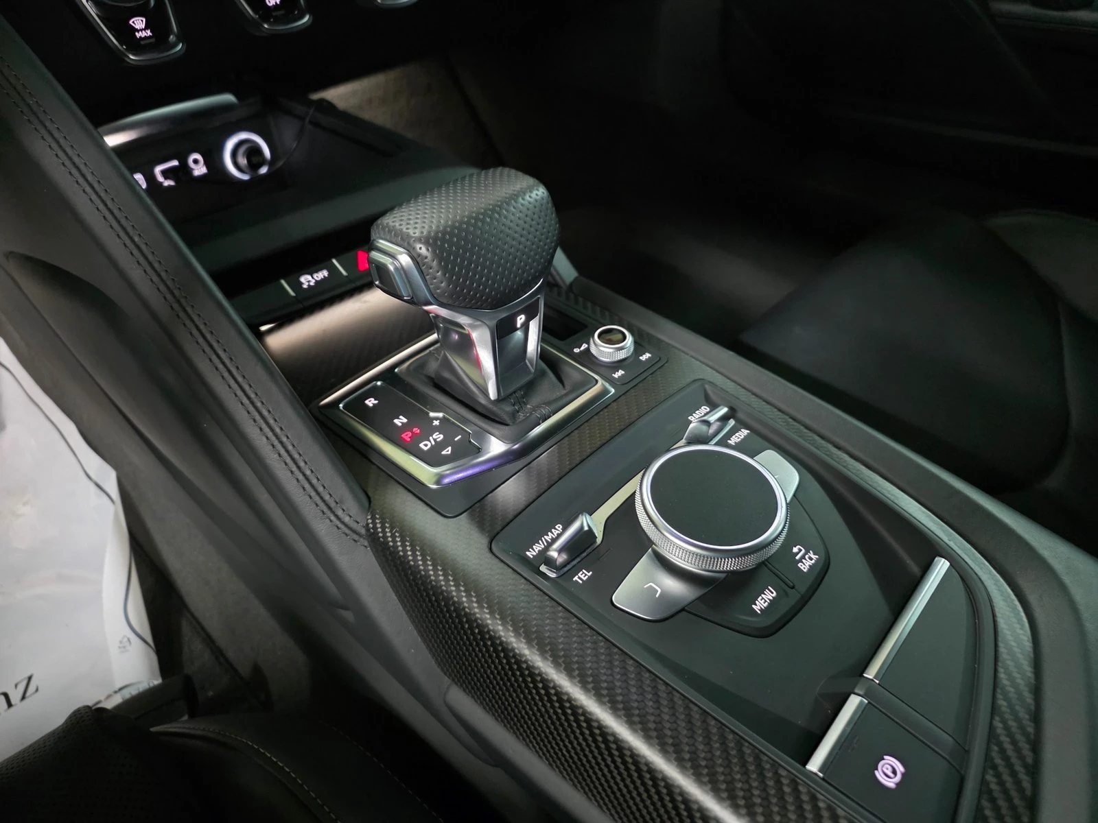 Audi R8 V10 Plus НАЛИЧНА КРАЙНА ЦЕНА, снимка 9 - Автомобили и джипове - 55238009